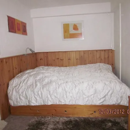 Haus-An-Der-Alten-Kastanie-Hro